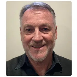 Bruce Watson's headshot