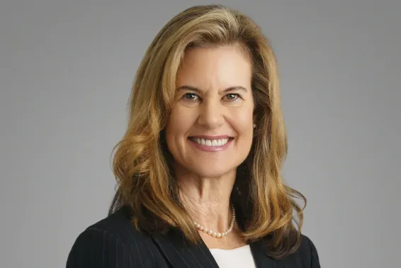 Headshot of Elaine Collins.